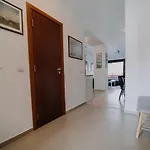 вели хилс *