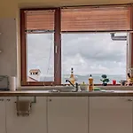 Апартамент вели хилс *
